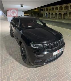 جیپ گراند شیرۆکی